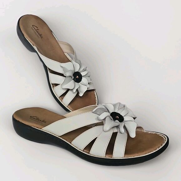 Clarks Bendables Comfortable Women's Leather Sandals  Size 9.5  Model 65557 EUC - Picture 2 of 6